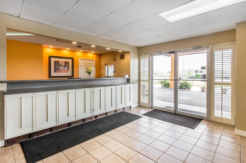 Econo Lodge Knoxville Buitenkant foto