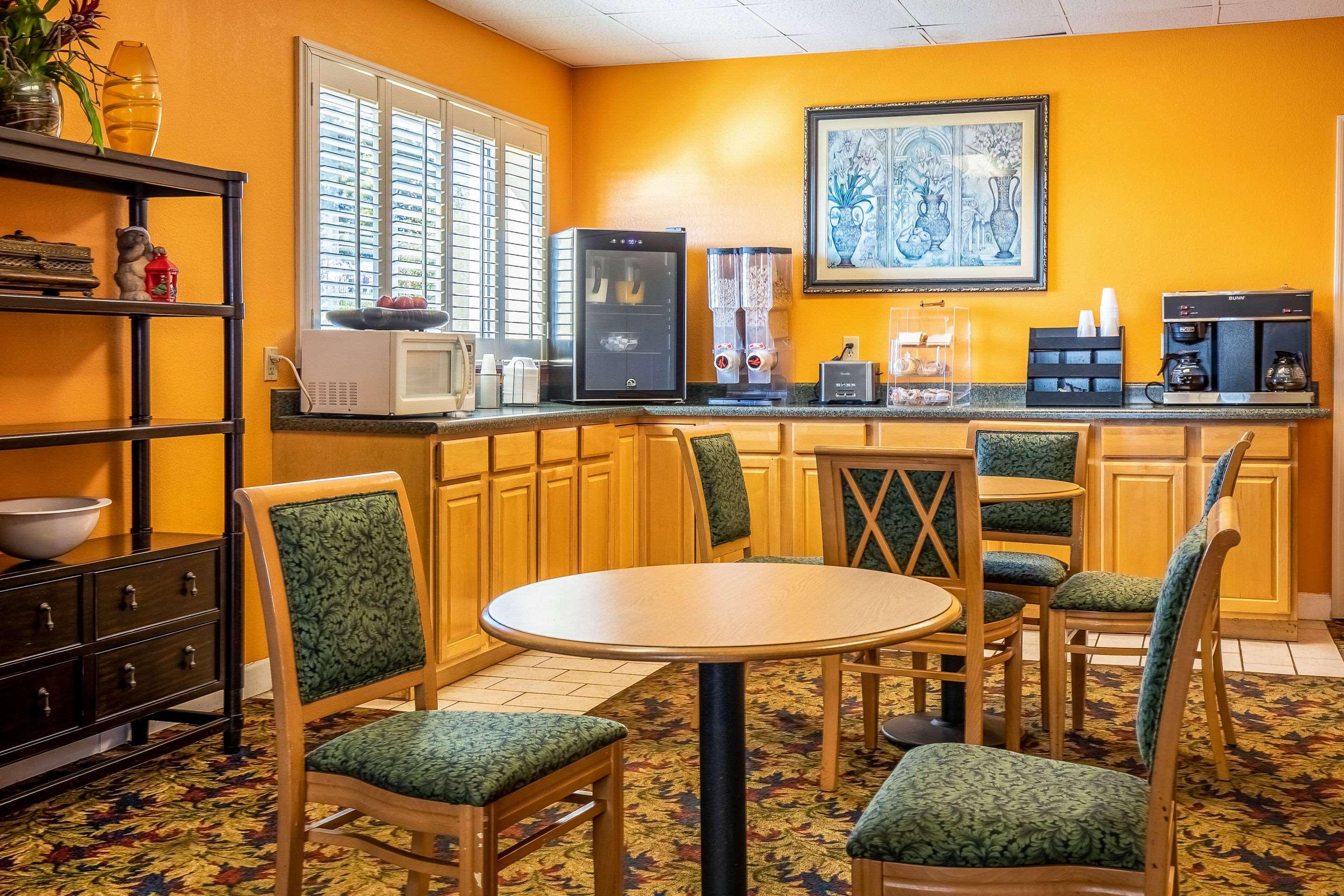 Econo Lodge Knoxville Buitenkant foto