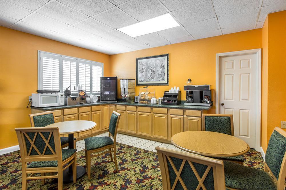 Econo Lodge Knoxville Buitenkant foto