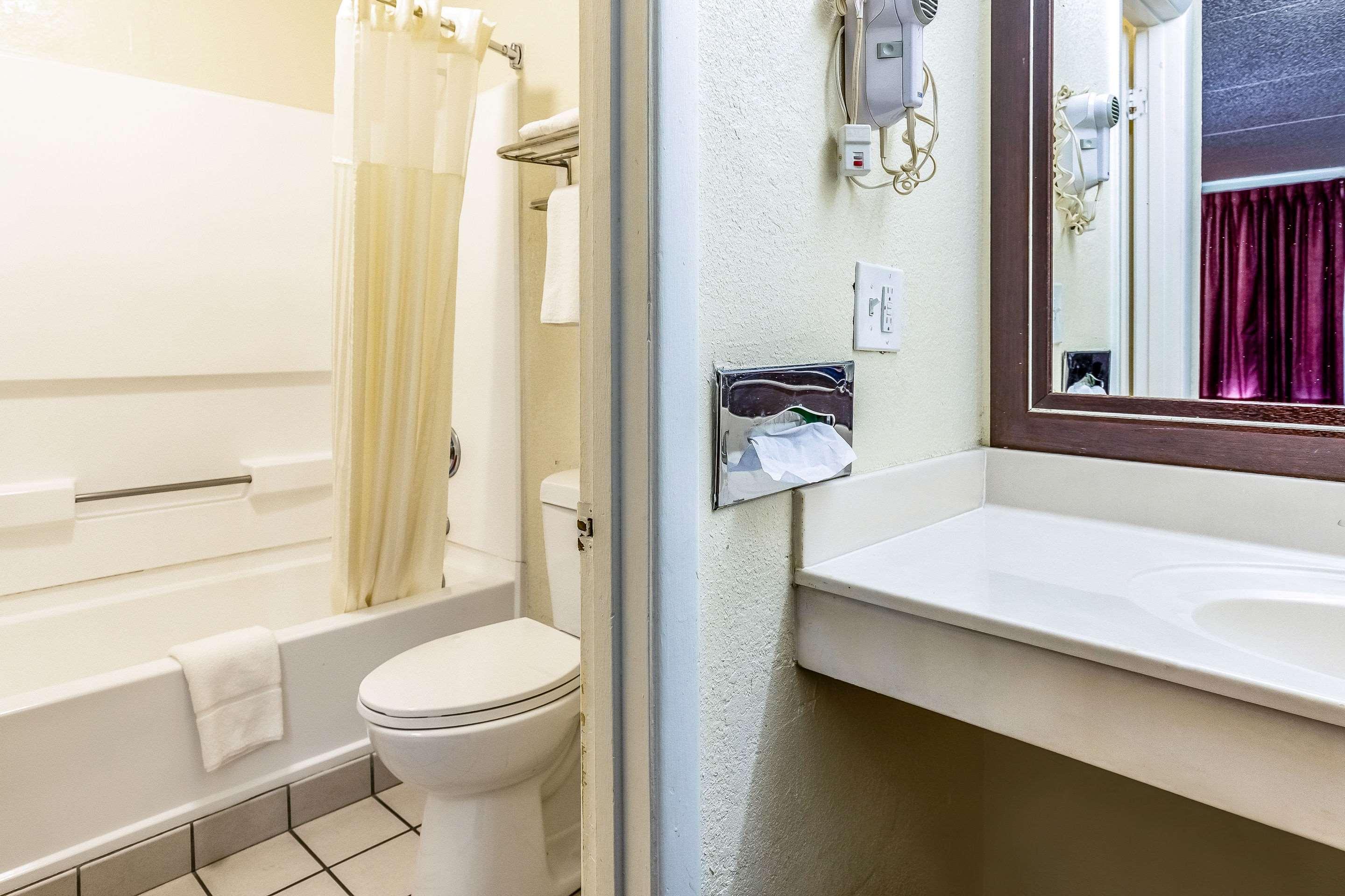 Econo Lodge Knoxville Buitenkant foto