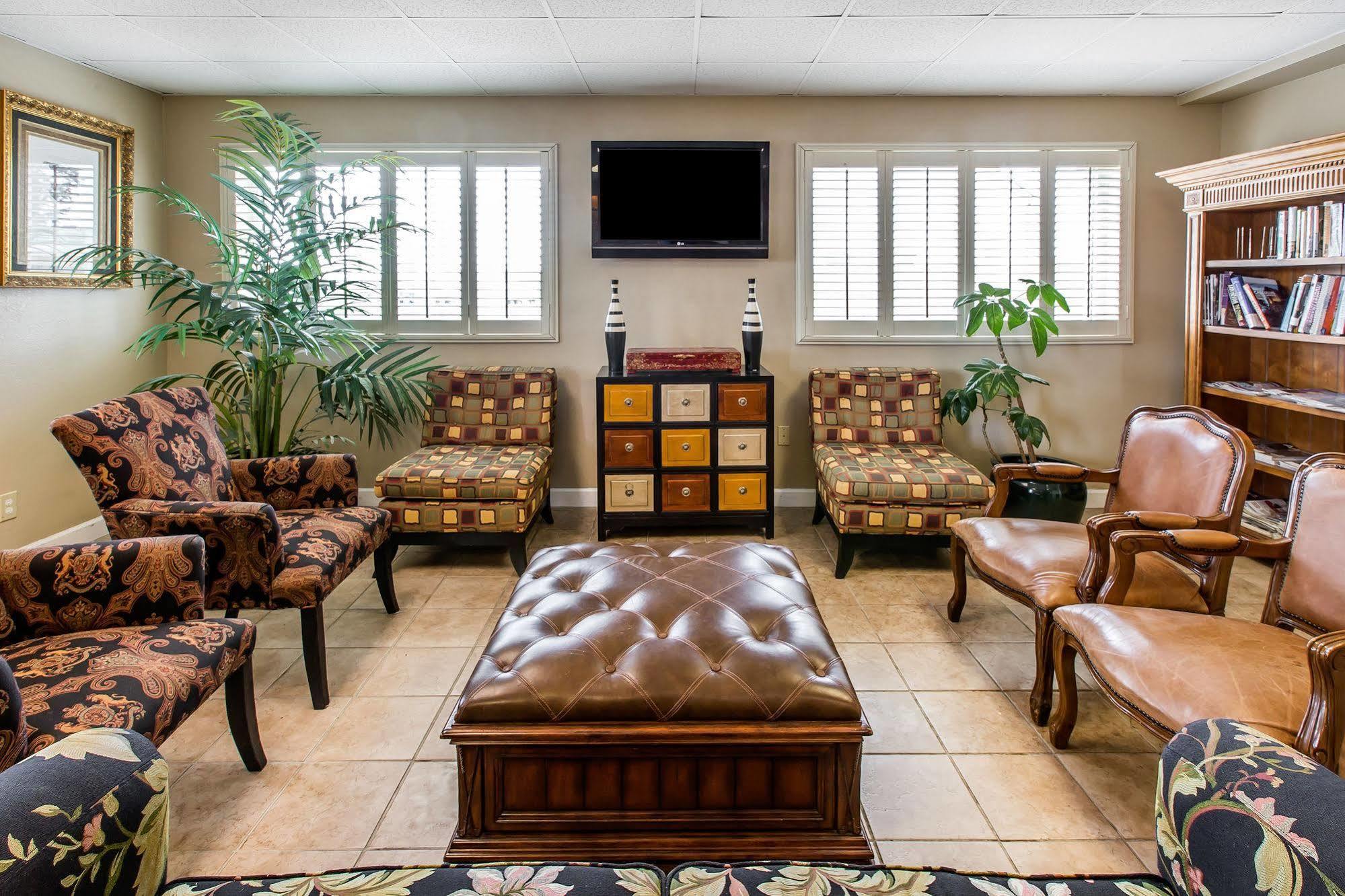 Econo Lodge Knoxville Buitenkant foto